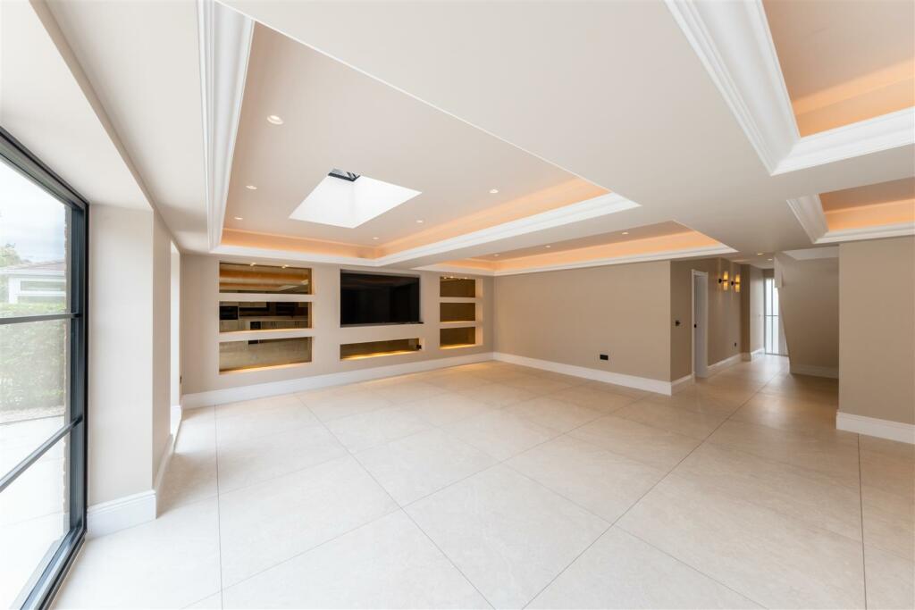 Additional property image - Belle Vue Lane, Guilden Sutton
