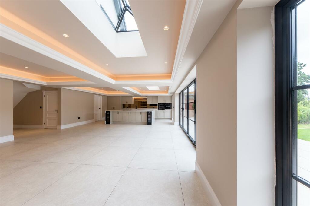 Additional property image - Belle Vue Lane, Guilden Sutton