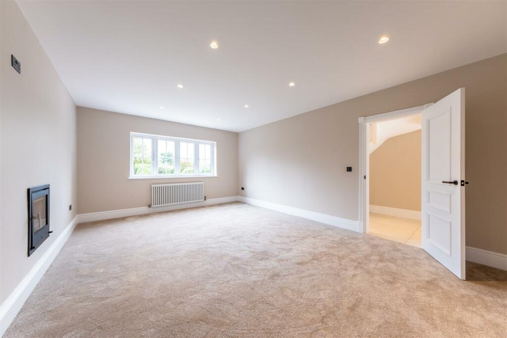 Additional property image - Belle Vue Lane, Guilden Sutton