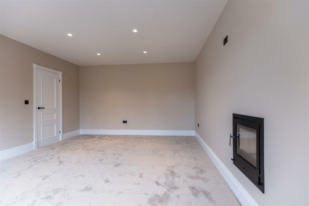 Additional property image - Belle Vue Lane, Guilden Sutton