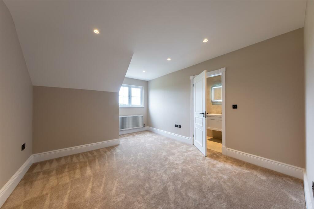 Additional property image - Belle Vue Lane, Guilden Sutton