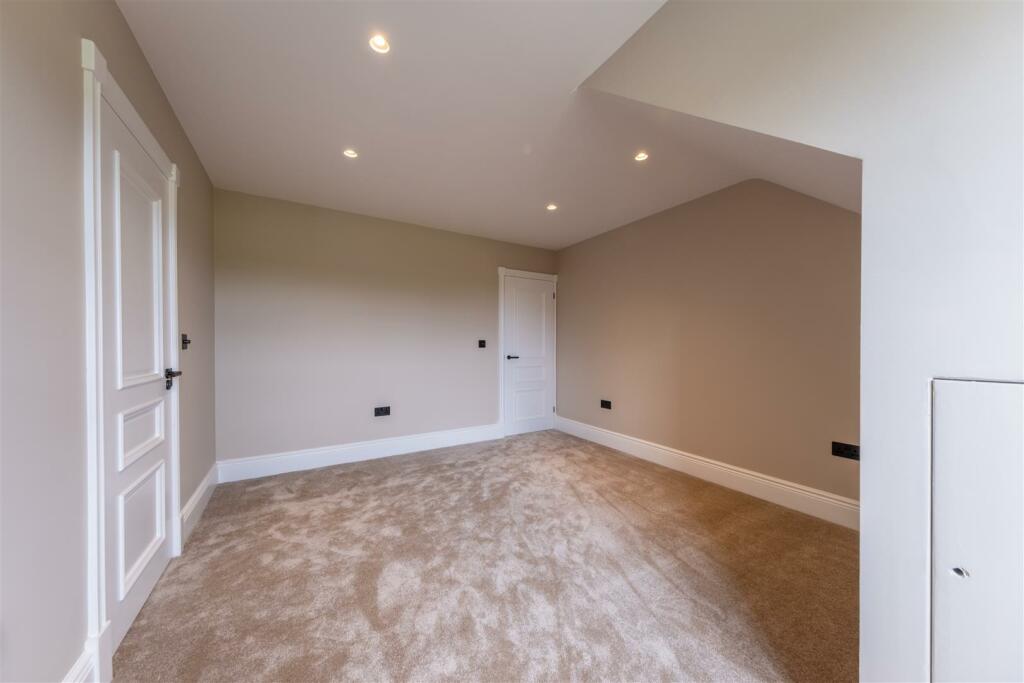 Additional property image - Belle Vue Lane, Guilden Sutton