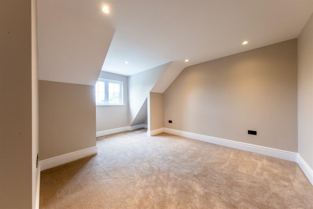 Additional property image - Belle Vue Lane, Guilden Sutton