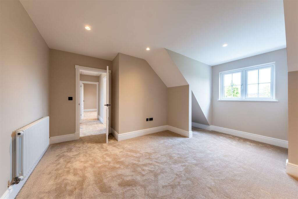 Additional property image - Belle Vue Lane, Guilden Sutton