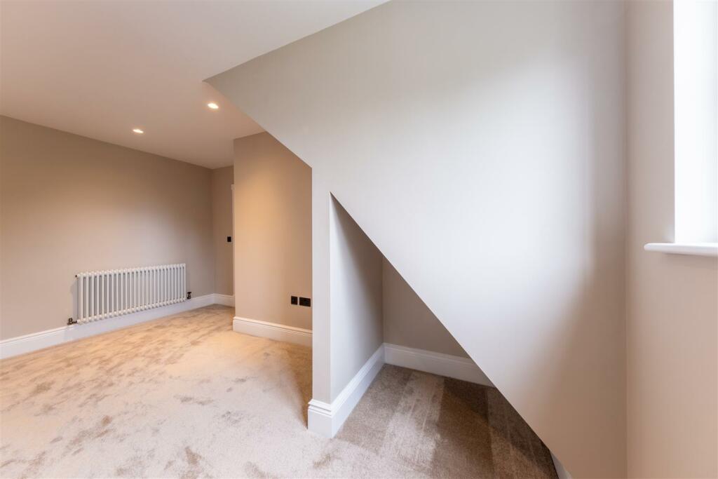 Additional property image - Belle Vue Lane, Guilden Sutton