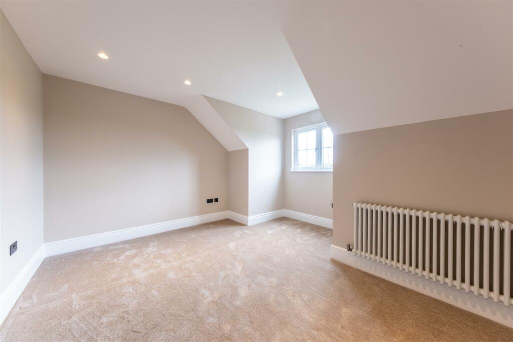 Additional property image - Belle Vue Lane, Guilden Sutton