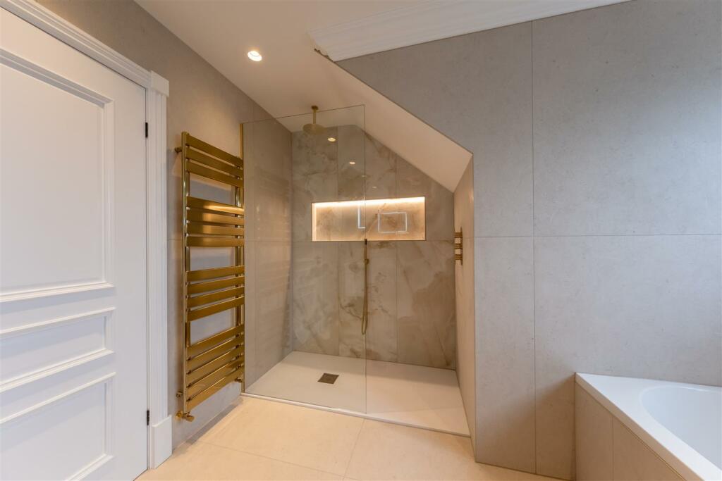 Additional property image - Belle Vue Lane, Guilden Sutton
