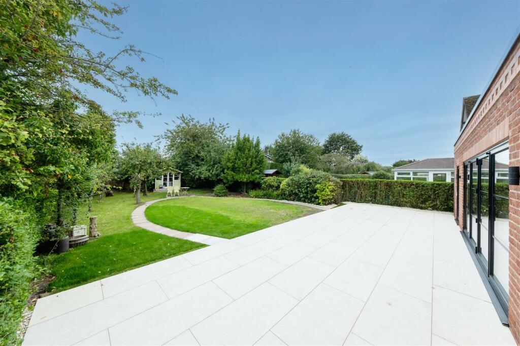 Additional property image - Belle Vue Lane, Guilden Sutton