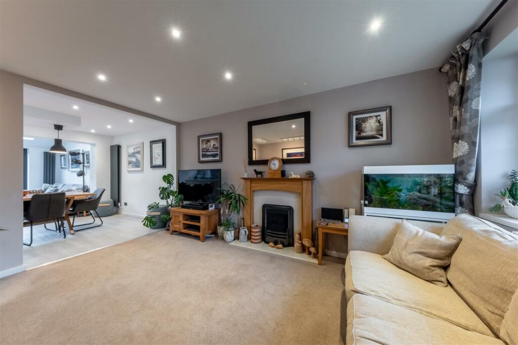 Additional property image - Kingfisher Grove, Wincham, Cheshire