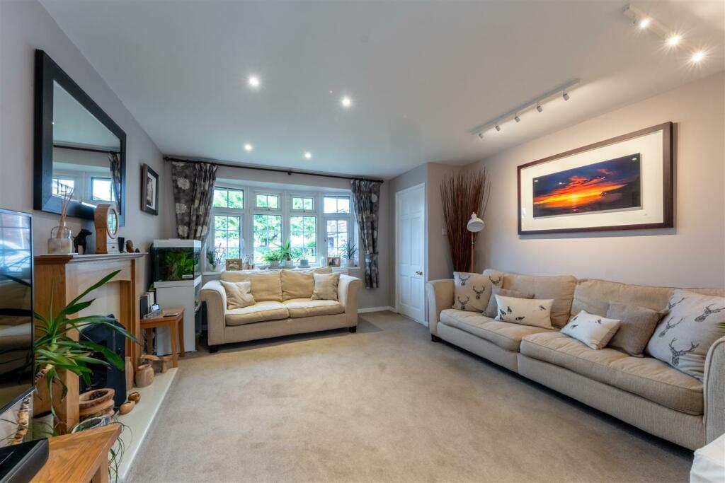 Additional property image - Kingfisher Grove, Wincham, Cheshire