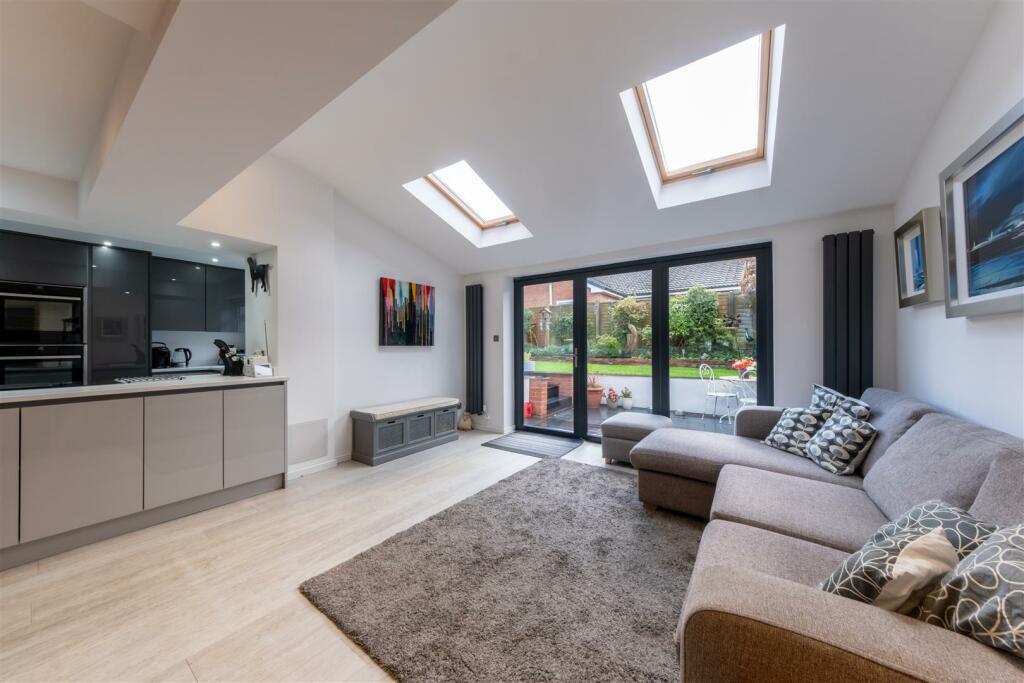 Additional property image - Kingfisher Grove, Wincham, Cheshire