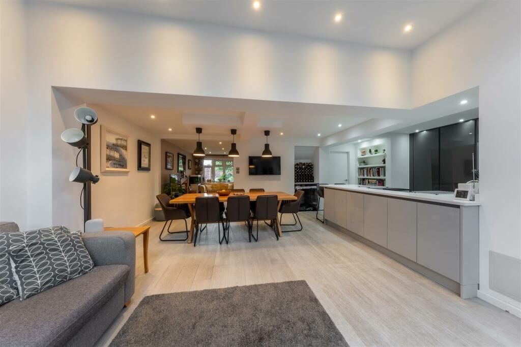 Additional property image - Kingfisher Grove, Wincham, Cheshire