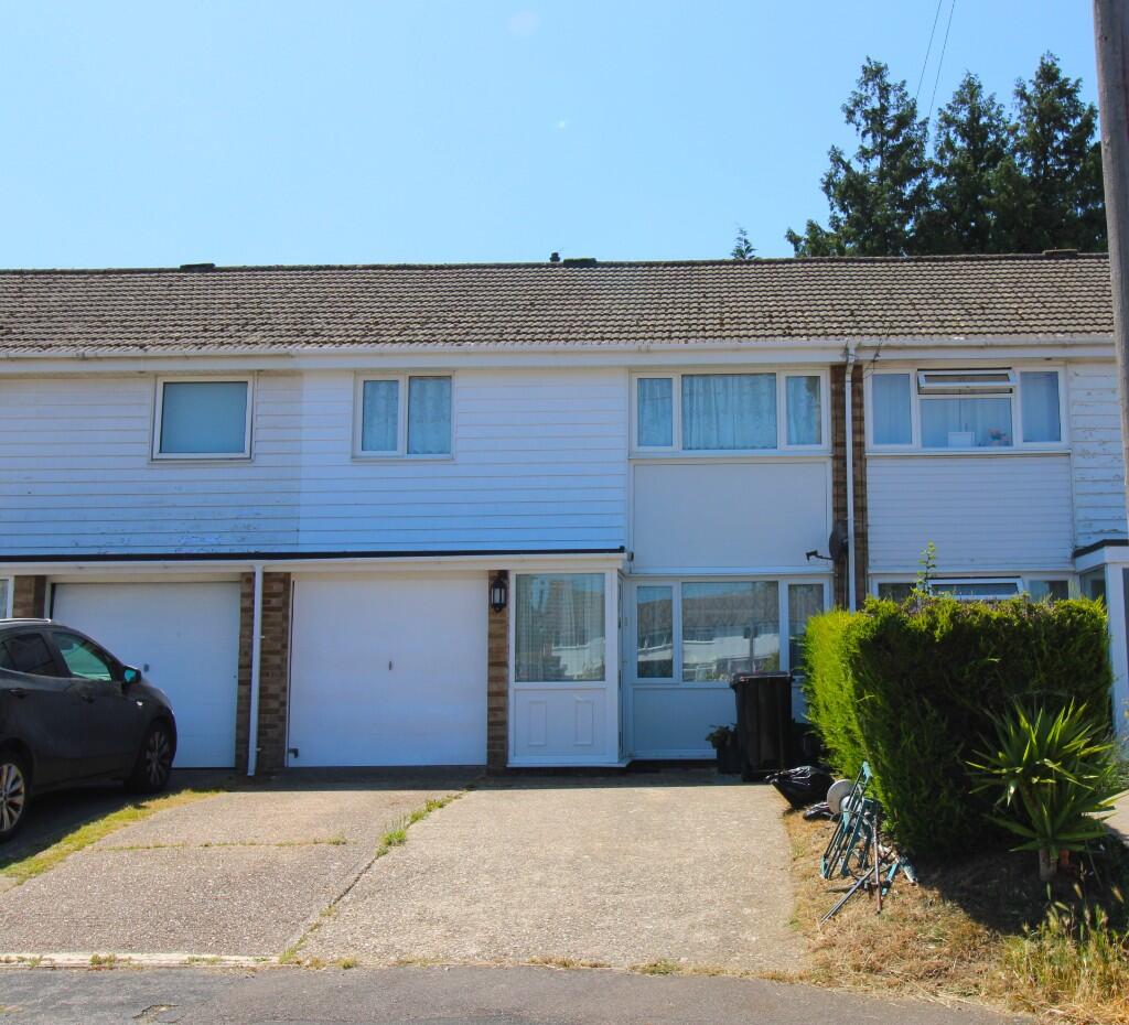 Main image of property: Butts Ash Gardens, SO45
