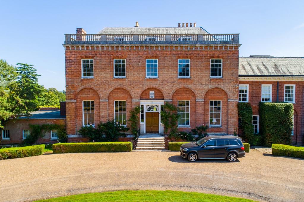 14 bedroom detached house for sale in Moor Place Manor, Much Hadham