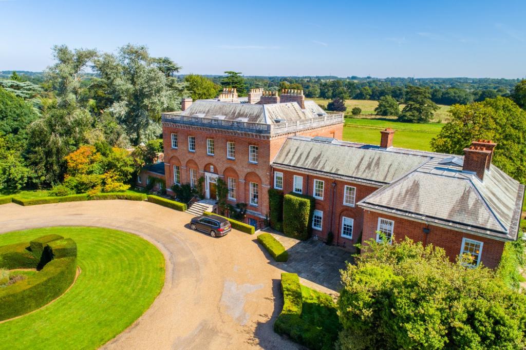 14 bedroom detached house for sale in Moor Place Manor, Much Hadham