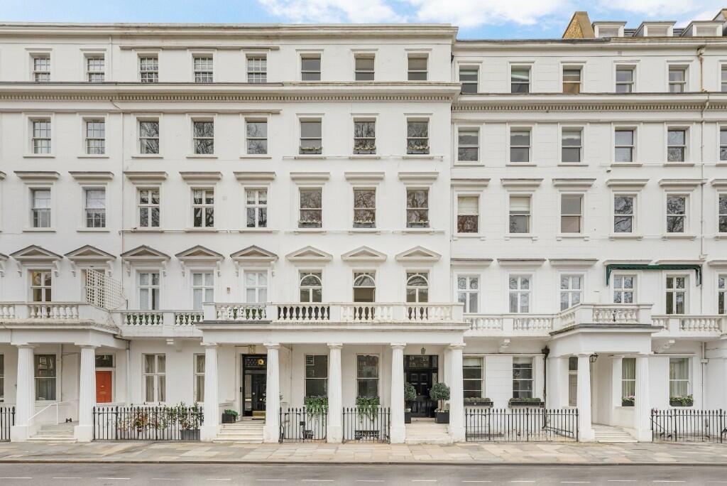 7 bedroom mews property for sale in Lowndes Square, Knightsbridge, SW1X