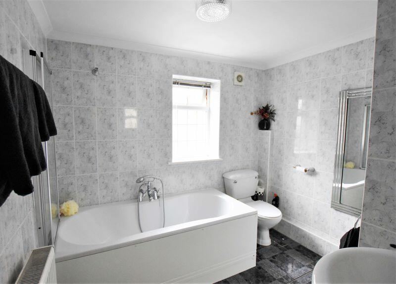 Additional property image - KINGS ROAD WEST - TWO DOUBLE BEDROOM OWNERS QUARTERS - ATTACHED TO 9 BEDROOM GUEST HOUSE
