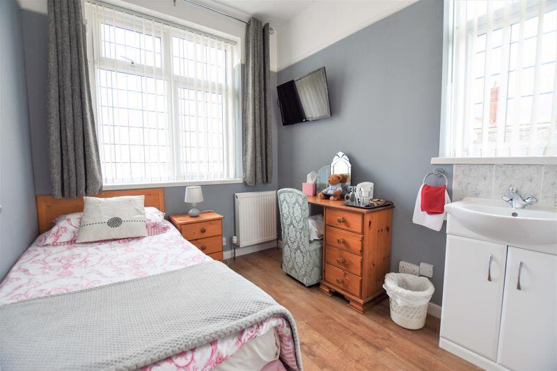 Additional property image - KINGS ROAD WEST - TWO DOUBLE BEDROOM OWNERS QUARTERS - ATTACHED TO 9 BEDROOM GUEST HOUSE
