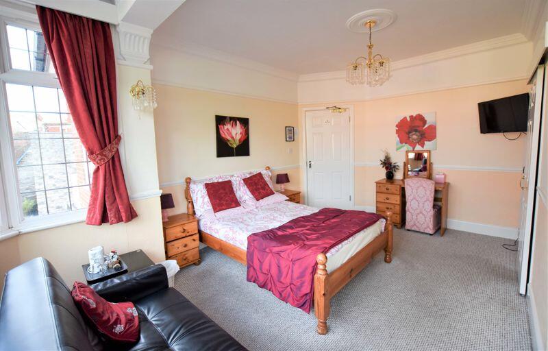 Additional property image - KINGS ROAD WEST - TWO DOUBLE BEDROOM OWNERS QUARTERS - ATTACHED TO 9 BEDROOM GUEST HOUSE