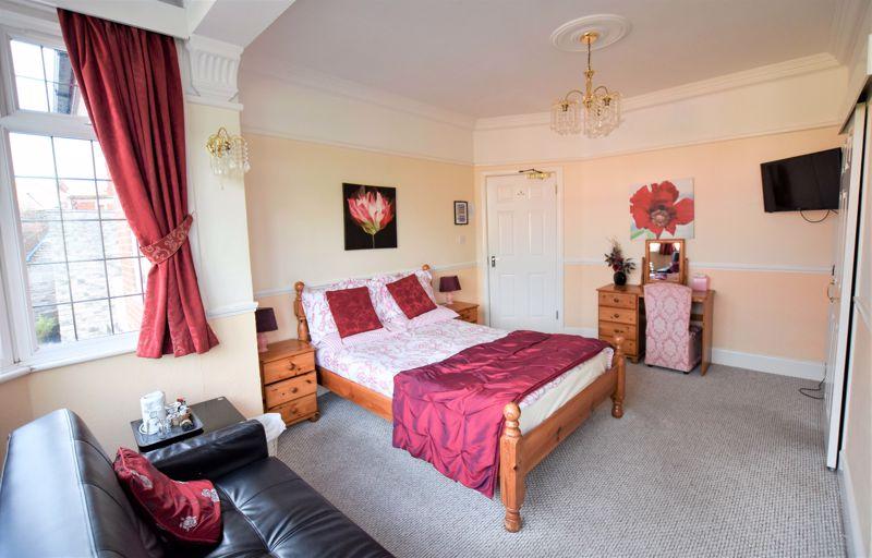Additional property image - FIRSWOOD -  9 BEDROOM GUESTHOUSE IN CENTRAL TOWN LOCATION GREAT INCOME POTENTIAL