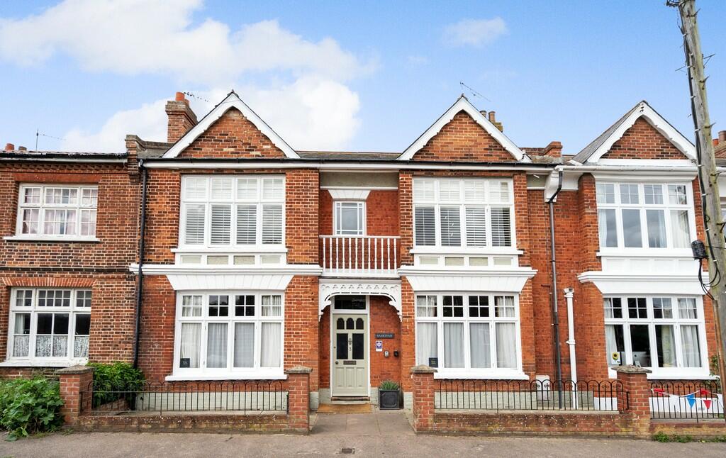 6 bedroom town house for sale in Cautley Road, Southwold, IP18