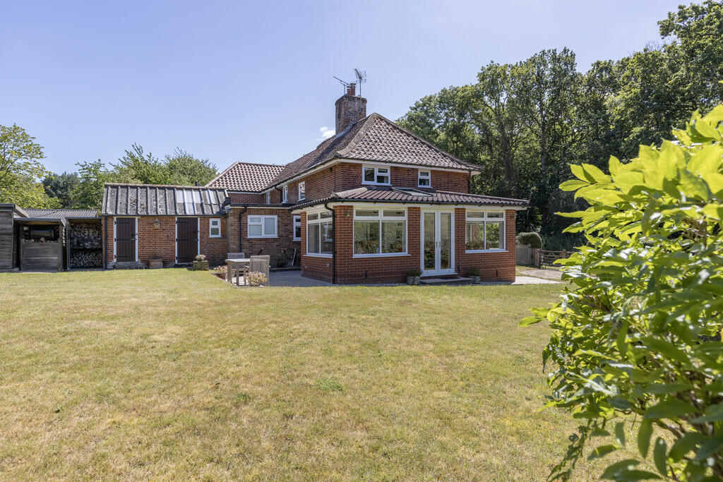 3 bedroom semidetached house for sale in St. Helena Cottages