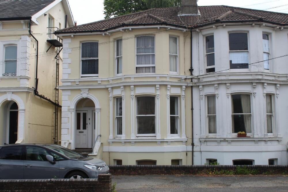 Main image of property: Upper Grosvenor Rd 