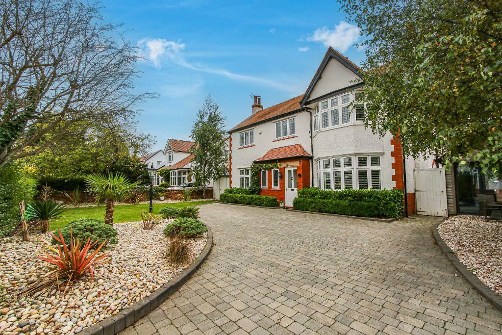 4 bedroom detached house for sale in Blundell Drive, Birkdale