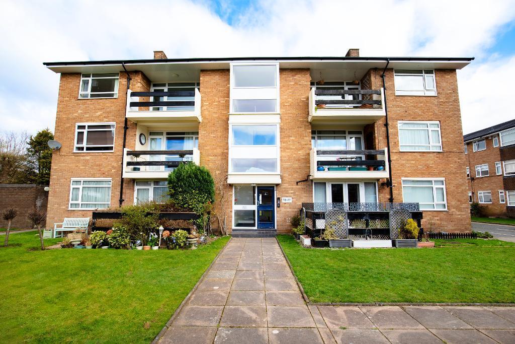 Main image of property: Canterbury Way, Birkdale, Southport, Merseyside, PR8 2DN