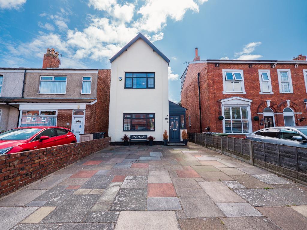 Main image of property: Bedford Road, Birkdale, Southport, Merseyside, PR8 4HR