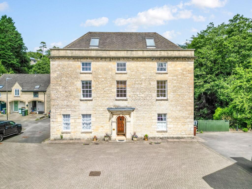 Main image of property: Belvedere Mews, Chalford, Stroud, GL6