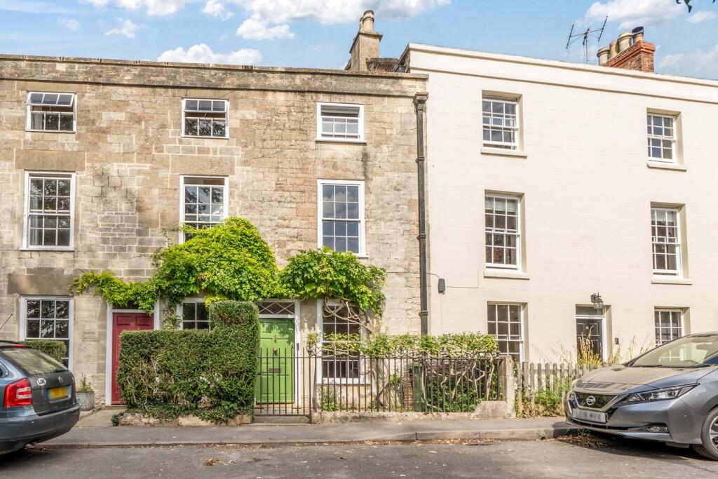 Main image of property: Castle Street, Stroud, GL5