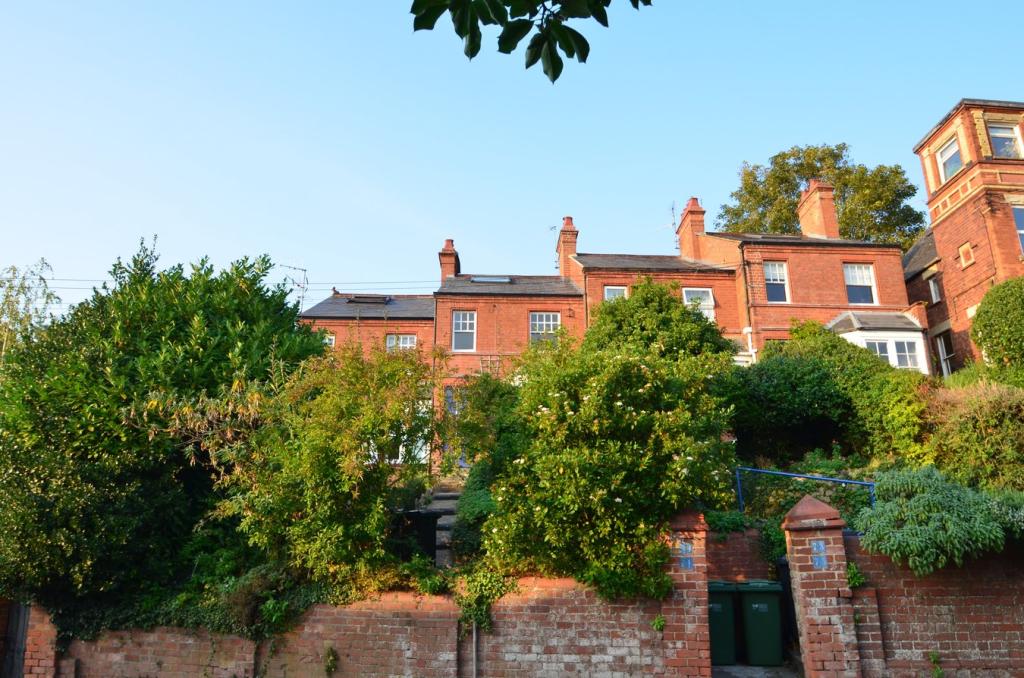 2 bedroom terraced house for sale in Bisley Road, Stroud, GL5