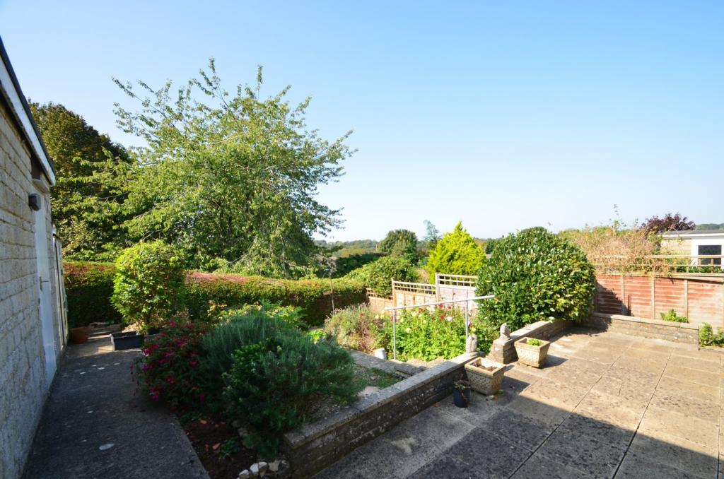 3 bedroom bungalow for sale in Lypiatt View, Bussage, Stroud, GL6