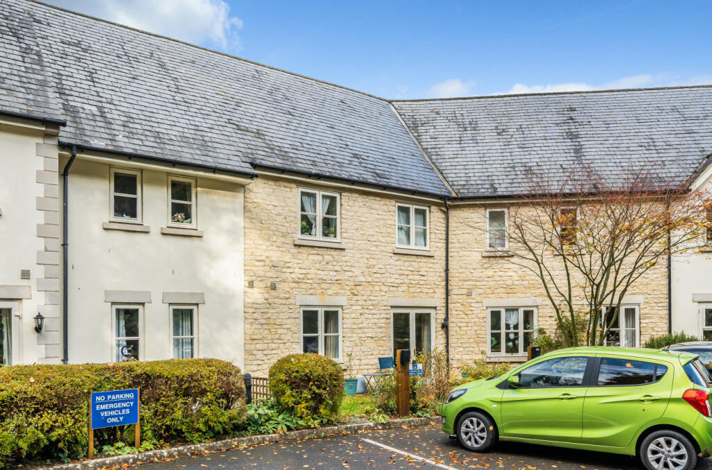 1 bedroom retirement property for sale in Inchbrook Court, Woodchester