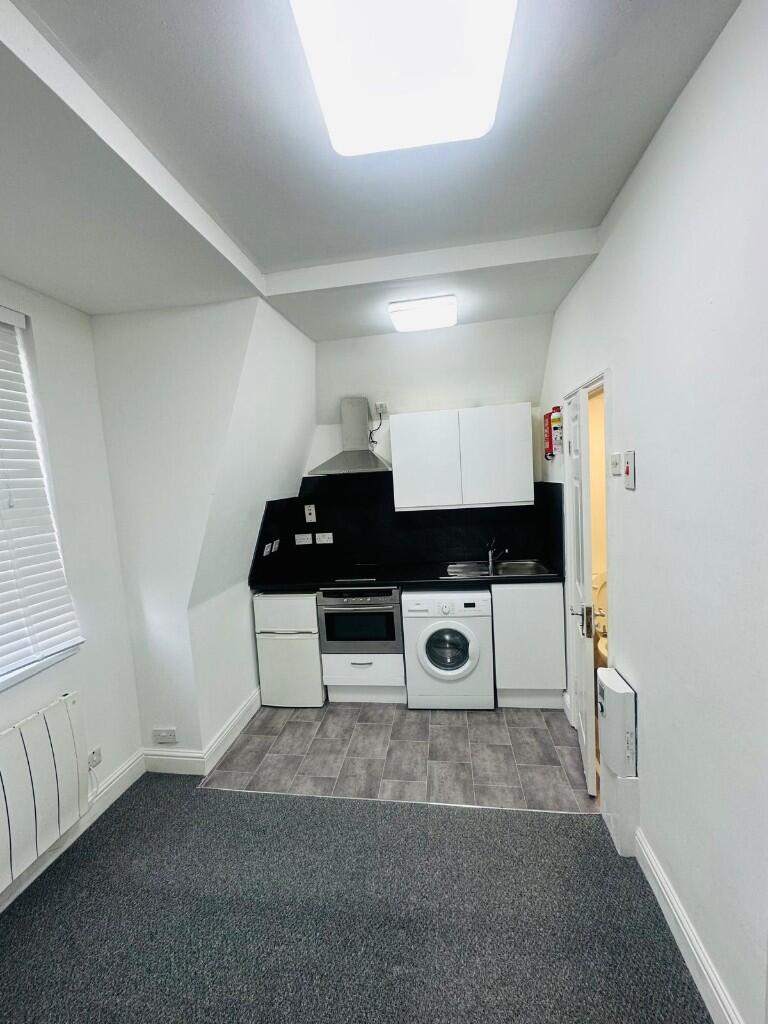 Main image of property: High Road Leyton, London, E10