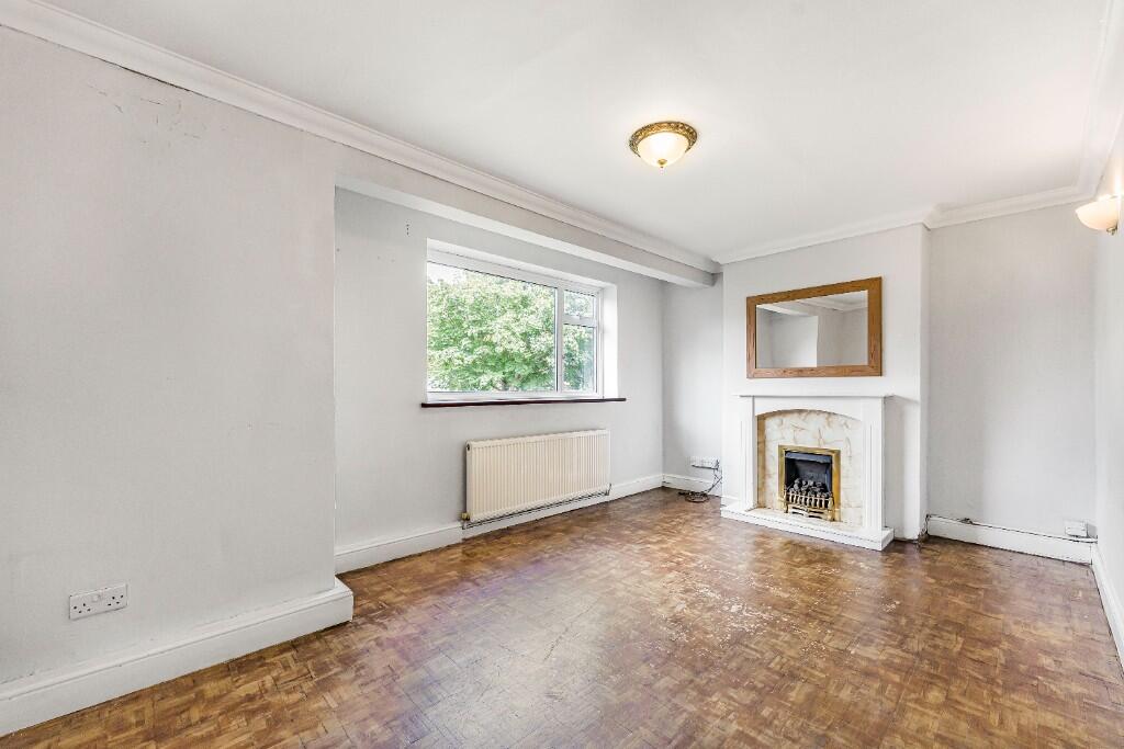Main image of property: Shrublands Close, Chigwell, Essex, IG7