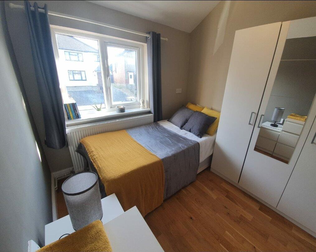 Main image of property: Glenhurst Avenue, Ruislip, HA4 7LZ