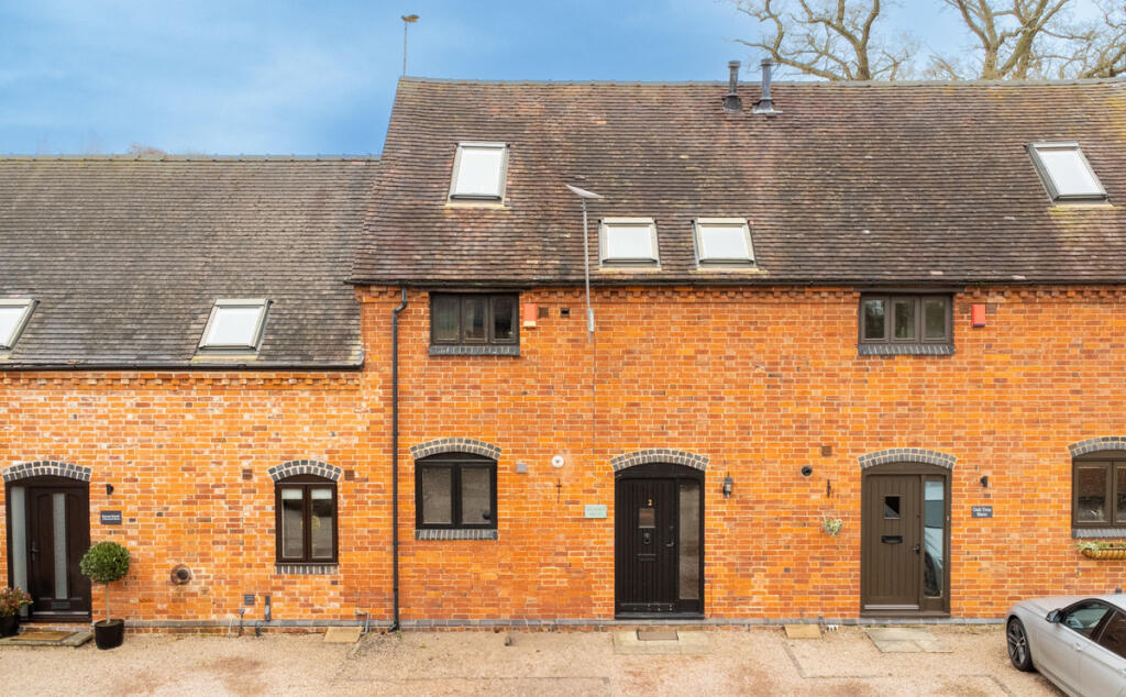 4 bedroom barn conversion for sale in Salt Way Nr Feckenham
