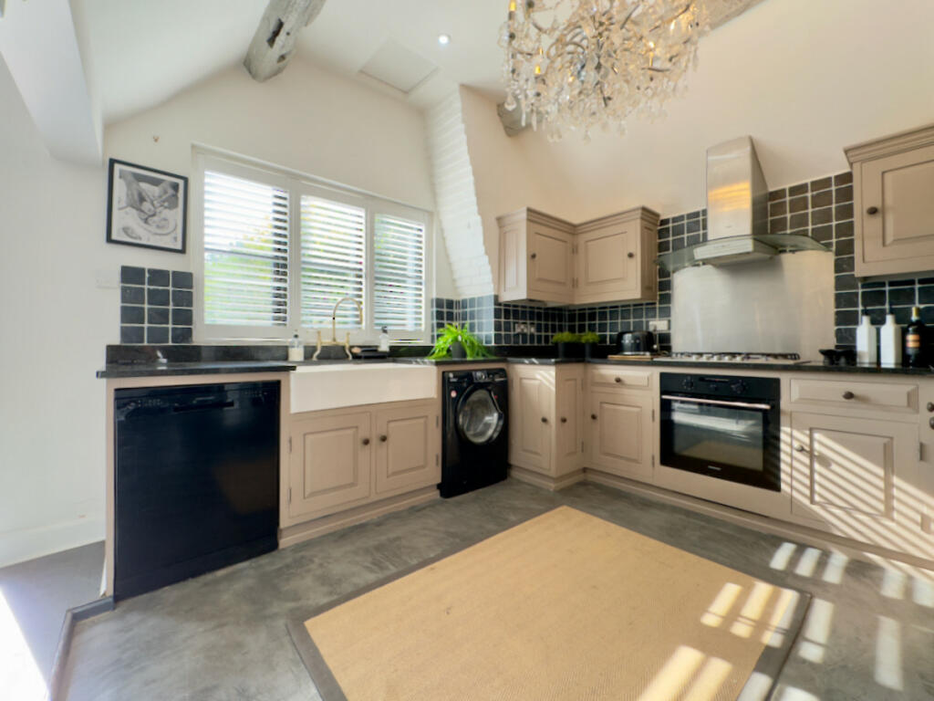 Additional property image - High Street, Henley-In-Arden, Warwickshire B95 5AG