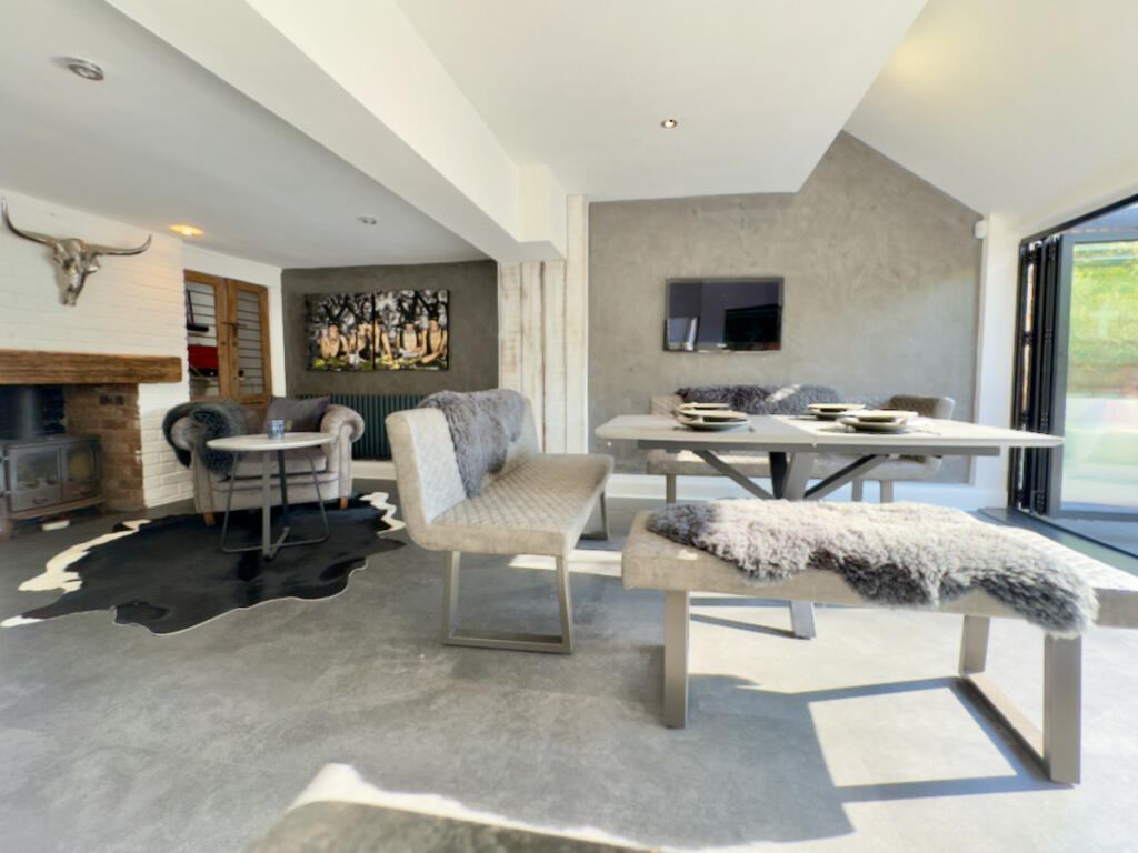 Additional property image - High Street, Henley-In-Arden, Warwickshire B95 5AG