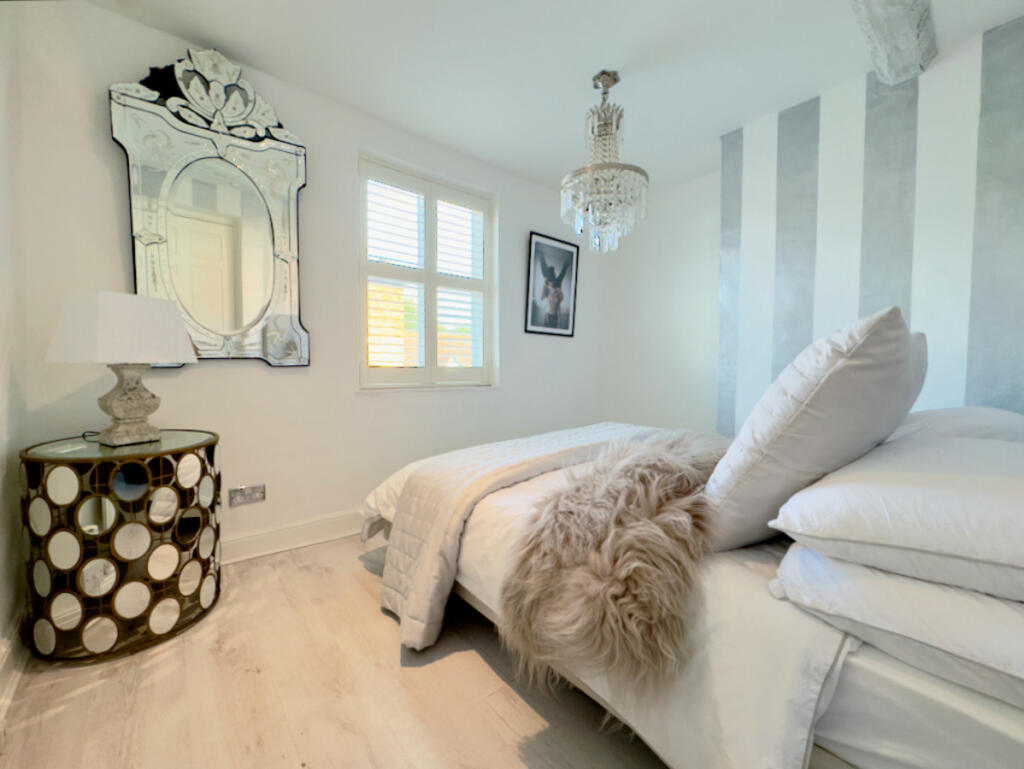 Additional property image - High Street, Henley-In-Arden, Warwickshire B95 5AG