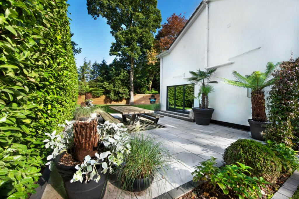 Additional property image - Claverdon Drive, Sutton Coldfield, West Midlands B74 3AH