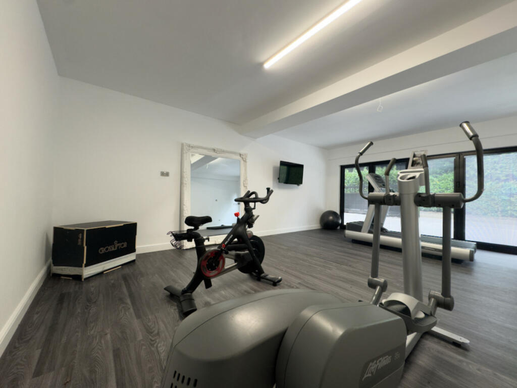 Additional property image - Claverdon Drive, Sutton Coldfield, West Midlands B74 3AH