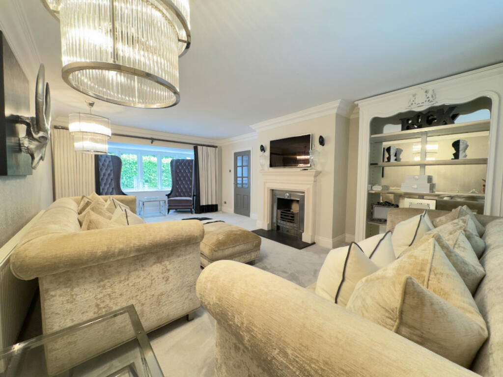 Additional property image - Claverdon Drive, Sutton Coldfield, West Midlands B74 3AH