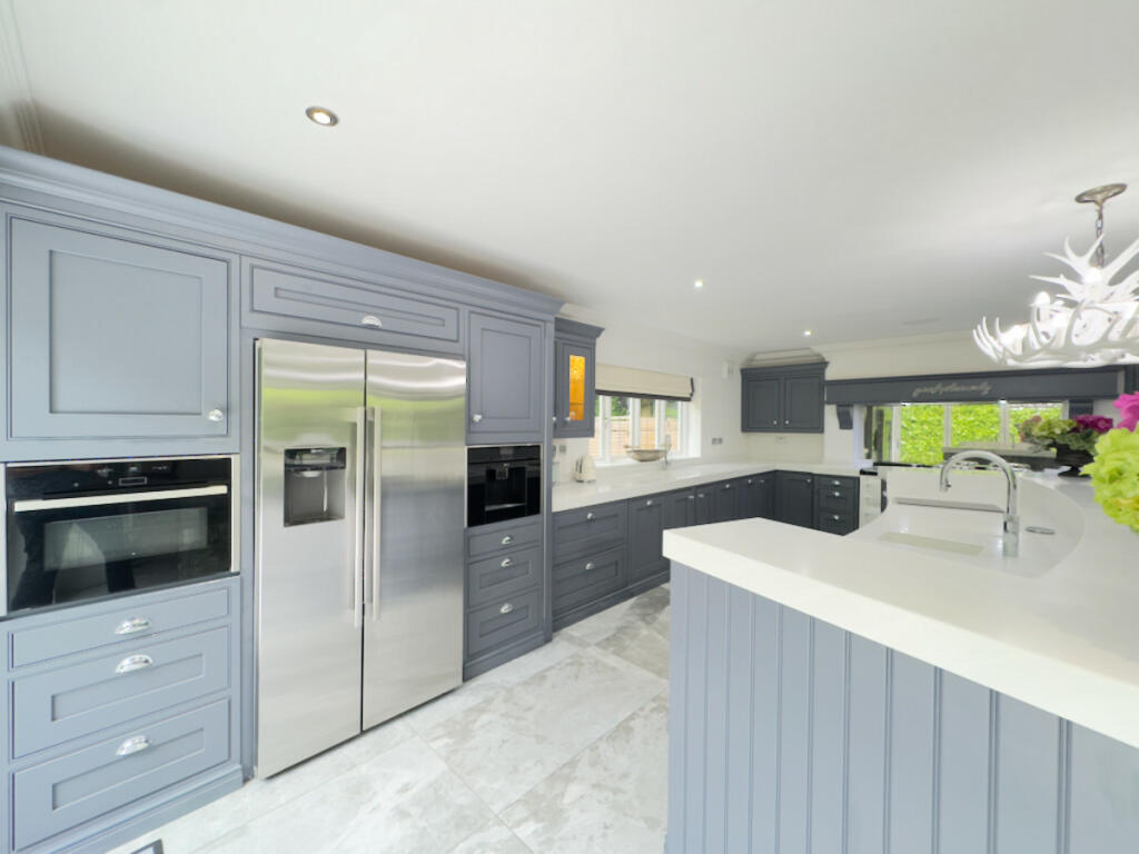 Additional property image - Claverdon Drive, Sutton Coldfield, West Midlands B74 3AH