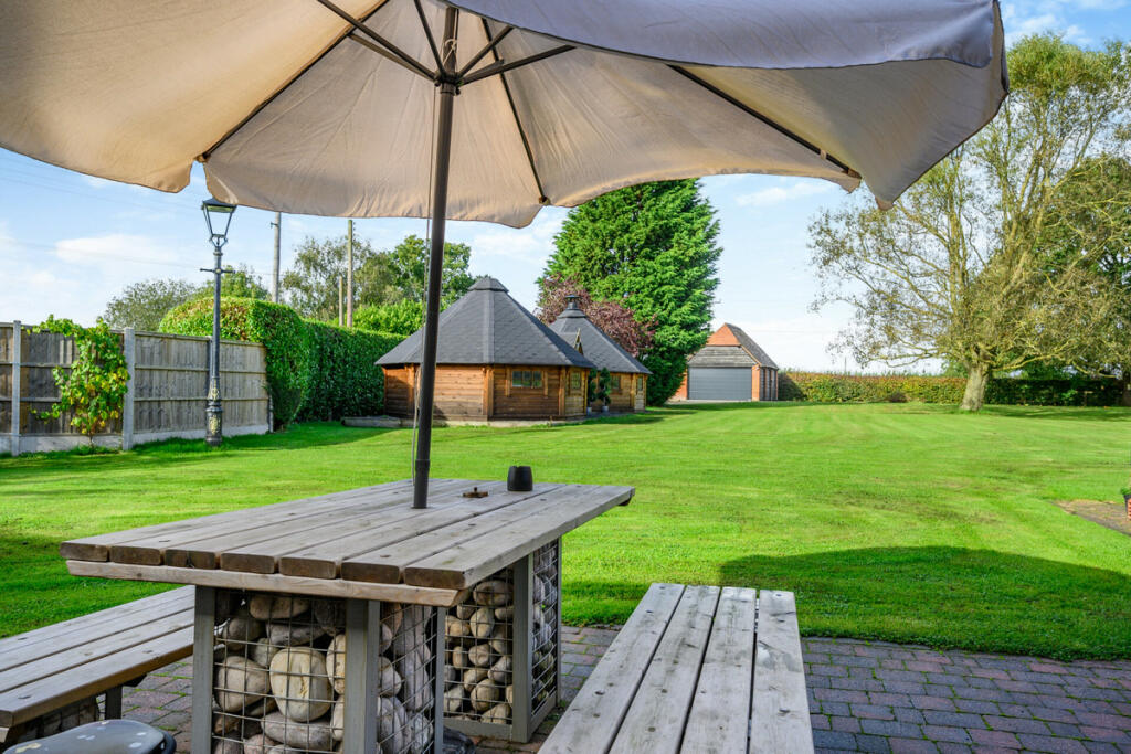 Additional property image - Arnolds Lane, Maxstoke, North Warwickshire B46 2QJ
