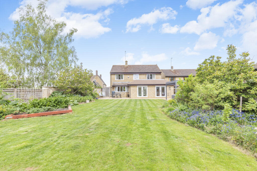 Main image of property: Richmond Street Kings Sutton Banbury, Oxfordshire, OX17 3RS