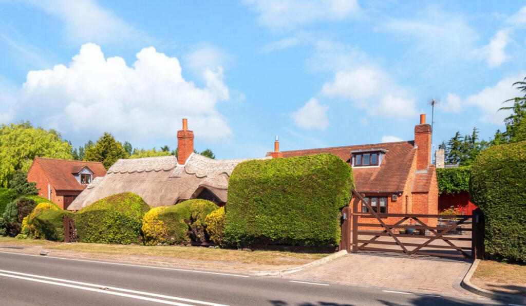 Main image of property: Whitley Hill, Henley-in-Arden, Warwickshire B95 5DL