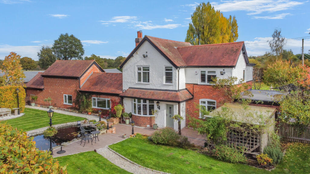 Main image of property: Sparrow Cock Lane, Chadwick End, West Midlands B93 0DL